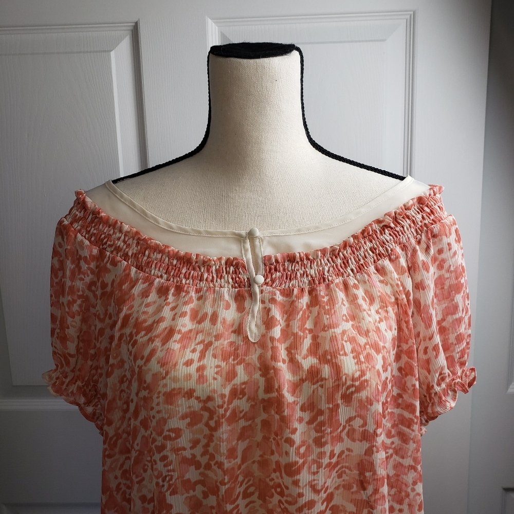 Coral and cream blouse size XL. Like new